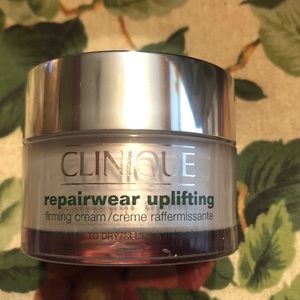 Clinique Repair-wear firming cream